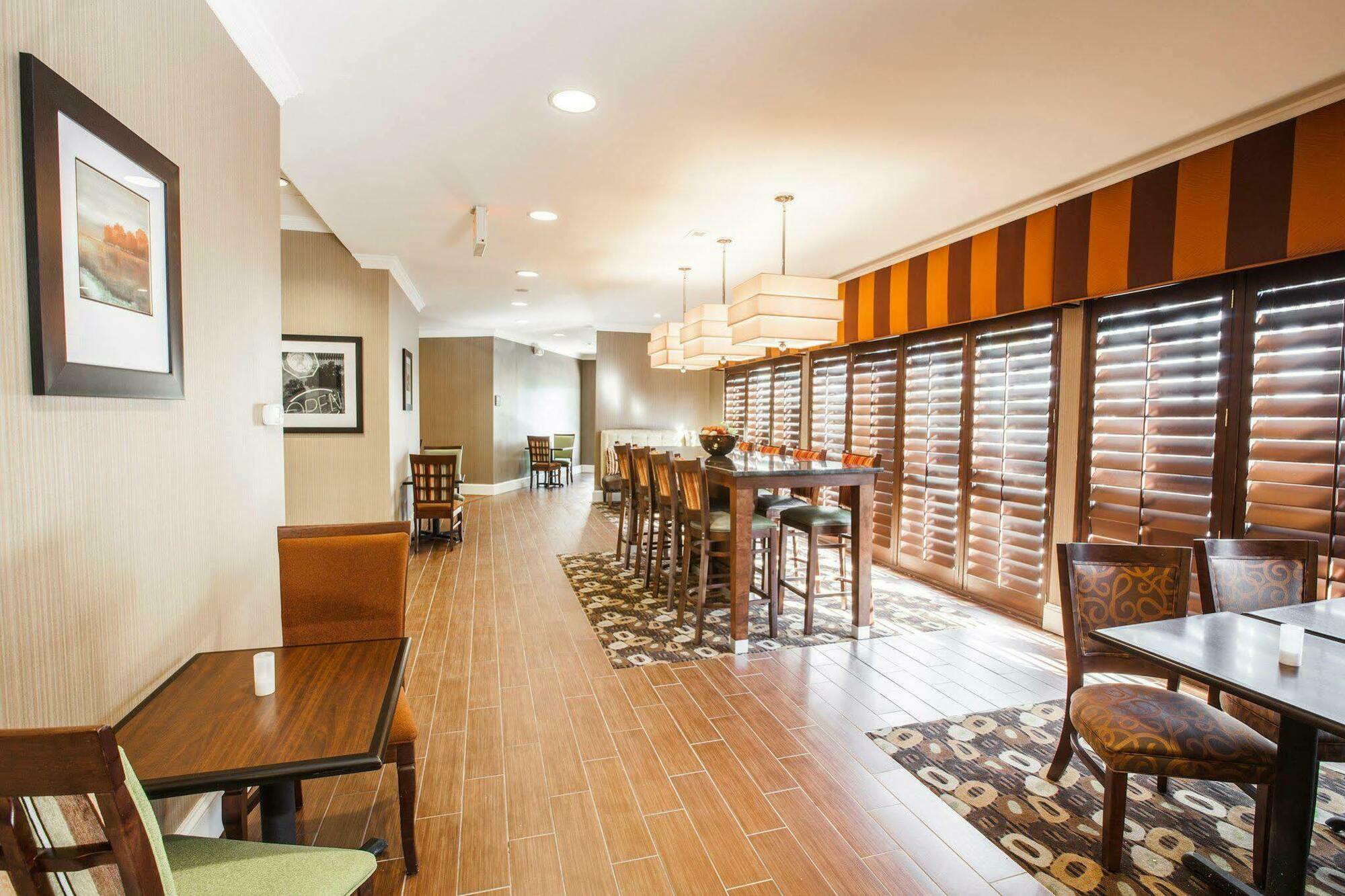 Hampton Inn Charleston North Норт-Чарлстон Екстер'єр фото